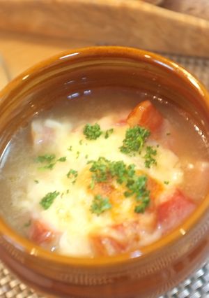 塩玉ねぎの丸ごとグラタンスープ-レシピのメイン写真