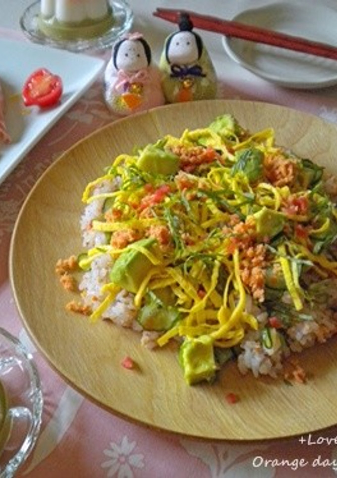 鮭フレークで✽ゆかり風味の簡単ちらし寿司-レシピのメイン写真