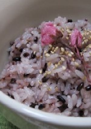 ∽∽ほんのり桜色・春の香りのごはん∽∽-レシピのメイン写真