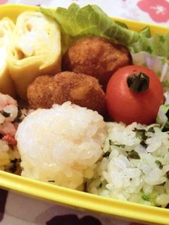 3色団子おにぎり-レシピのメイン写真