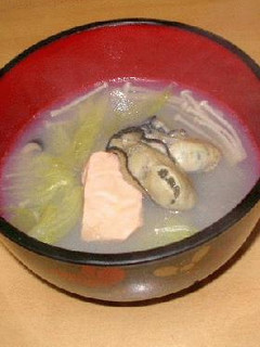 すごくおいしい!牡蛎と白菜のスープ-レシピのメイン写真