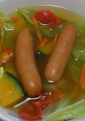 ウインナーと野菜のコンソメスープ-レシピのメイン写真