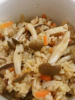 土鍋で♪ツナときのこの炊き込みごはん-レシピのメイン写真