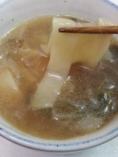 汁物に!余った餃子の皮がきしめん風に♪-レシピのメイン写真