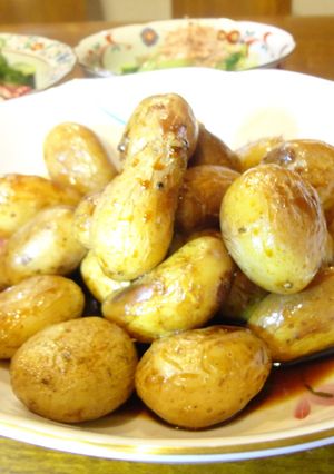 おやつにも♪新じゃがいもの甘辛煮♪-レシピのメイン写真