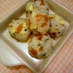 รูปของ チーズおにぎり