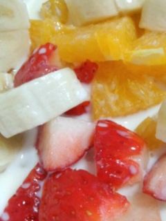 朝食に☆フルーツのミルクかけ-レシピのメイン写真