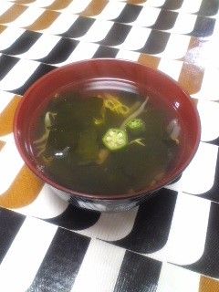 オクラとわかめの梅風味スープ-レシピのメイン写真