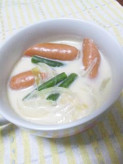 ウインナーと玉ねぎの豆乳スープ-レシピのメイン写真