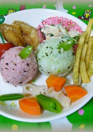 超～簡単なりんごちゃんオニギリ-レシピのメイン写真