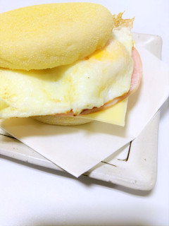 朝ごはんに!ハムエッグマフィン♪-レシピのメイン写真
