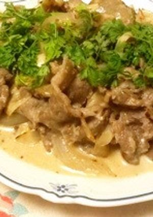 塩麹で牛肉キノコの粒マスタードクリーム-レシピのメイン写真