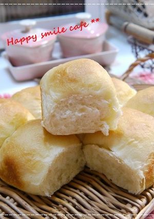 塩麹で生クリームたっぷりのふわふわパン♪-レシピのメイン写真