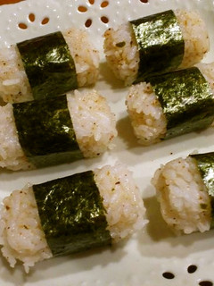 ピクニック用俵型おにぎり-レシピのメイン写真