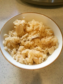 ごぼうとガーリックの炊き込みご飯-レシピのメイン写真