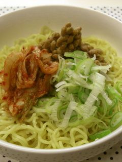 焼肉のタレで!冷やし納豆キムチラーメン-レシピのメイン写真