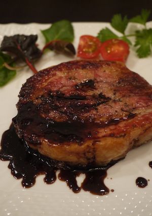 カリカリ豚バラ肉のとろける肉厚ステーキ♪-レシピのメイン写真