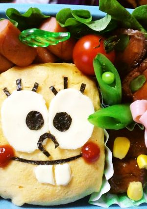 スポンジボブオムライスおにぎり☆キャラ弁-レシピのメイン写真