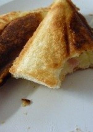 ツナメルトホットサンド☆カレー風味-レシピのメイン写真