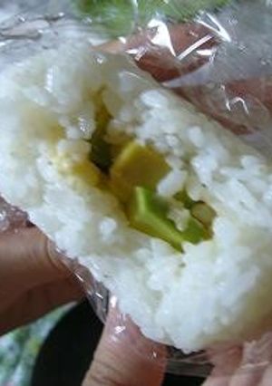 アボカドチーズおにぎり-レシピのメイン写真