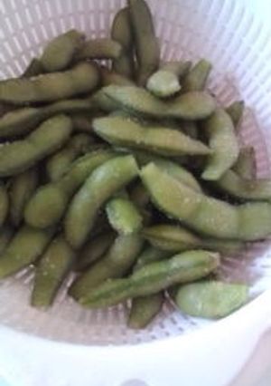 塩味しっかり枝豆さん-レシピのメイン写真