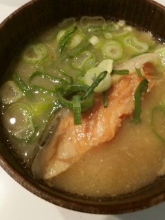 鮭カマのお味噌汁-レシピのメイン写真