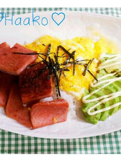 ふわふわ卵とアボカドのスパム丼-レシピのメイン写真