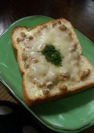 朝ごぱん 納豆チーズトースト-レシピのメイン写真