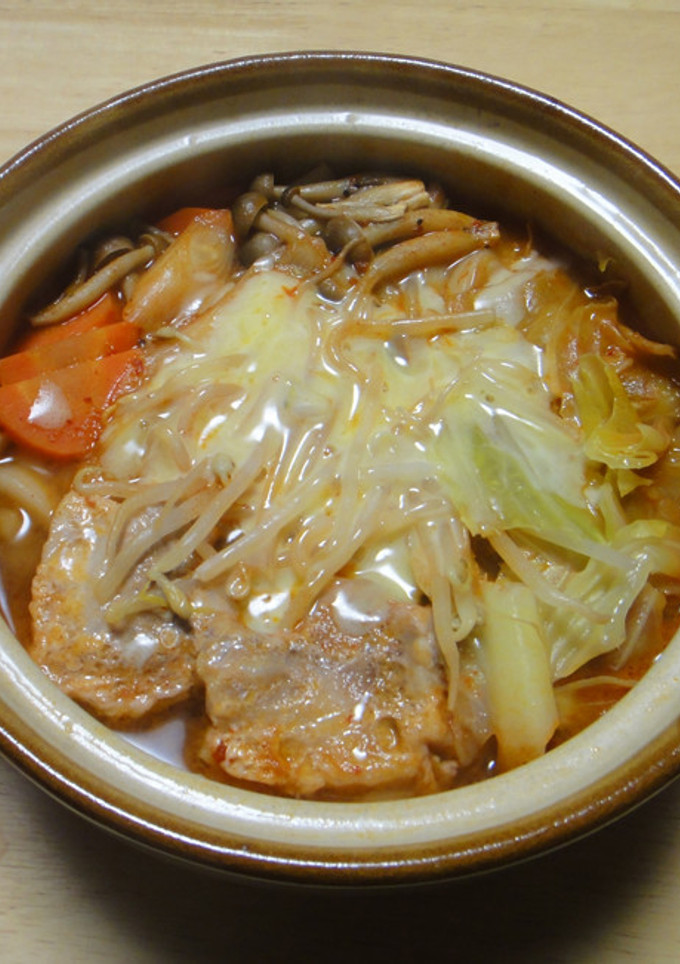 鍋焼きうどん　キムチ鍋風-レシピのメイン写真