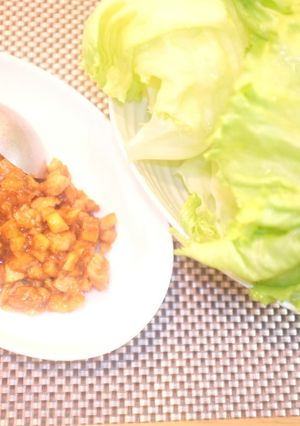 鶏肉と筍炒めのレタス包み-レシピのメイン写真