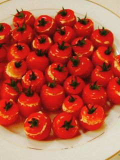 プチトマトのツナマヨ詰め♪-レシピのメイン写真