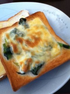 ほうれん草の胡麻和えチーズトースト☆-レシピのメイン写真
