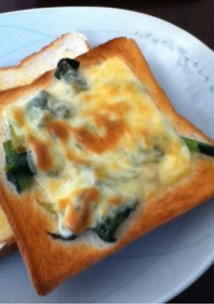 ほうれん草の胡麻和えチーズトースト☆-レシピのメイン写真
