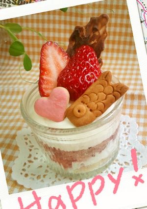 ピンクと白の可愛い苺ティラミス-レシピのメイン写真