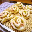 ベーコン蒸しパン・・・中華花巻