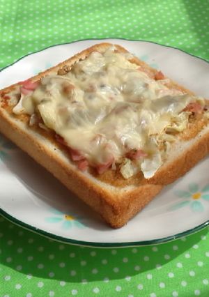 焼きそば風なトースト-レシピのメイン写真