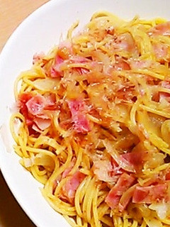 簡単!新玉ねぎとベーコンの和風パスタ-レシピのメイン写真