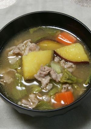 さつま芋、豚肉と独活の味噌汁　-レシピのメイン写真