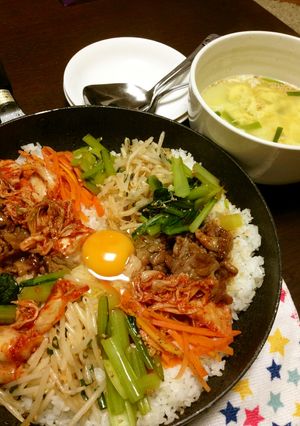 フライパンで簡単☆ピリ辛石焼ビビンバ！-レシピのメイン写真