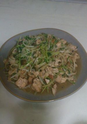 豆苗と豚肉のニンニク醤油炒め-レシピのメイン写真