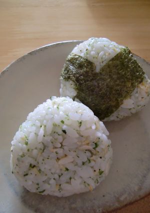 ママにっこり　おにぎり-レシピのメイン写真