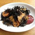 さつまいもと人参とひじきの煮物