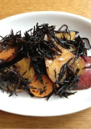 さつまいもと人参とひじきの煮物-レシピのメイン写真