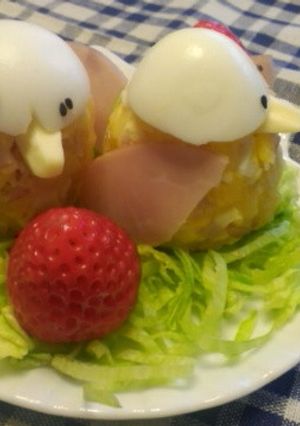 茹で卵とハムとチーズでひよこおにぎり。-レシピのメイン写真