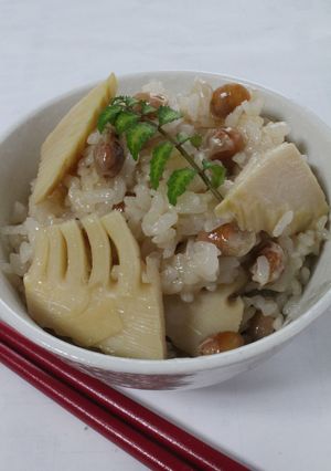 圧力鍋ｄｅ炒り大豆が入った筍ごはん-レシピのメイン写真