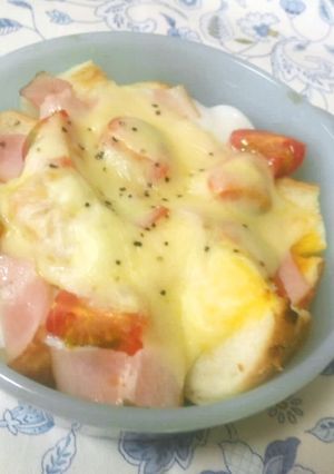 朝食に♪温玉ベーコンパングラタン♪-レシピのメイン写真