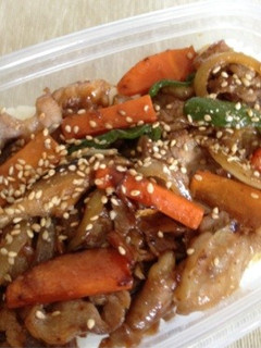 豚肉ナンプラー炒め☆のっけ弁当-レシピのメイン写真