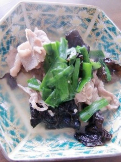 きくらげとにらの、丸鶏がらスープ仕立て♪-レシピのメイン写真