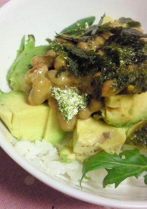 cafeごはん♪納豆アボカド丼-レシピのメイン写真