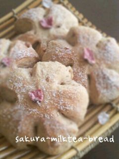 ♡HB♪桜ミルクティーと胡桃のお花パン♡-レシピのメイン写真